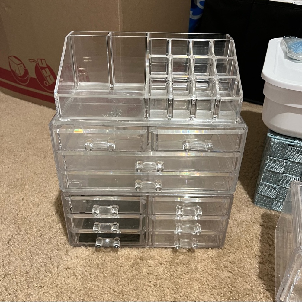 3 piece Acrylic makeup storage